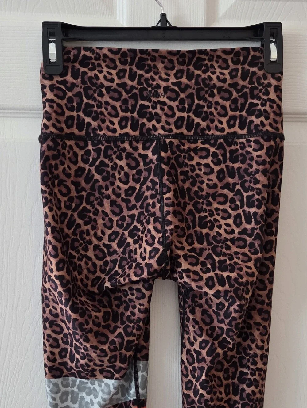 RARE WITH Peloton Real Cheetah Print Capri Leggings Pants Size Small Workout
